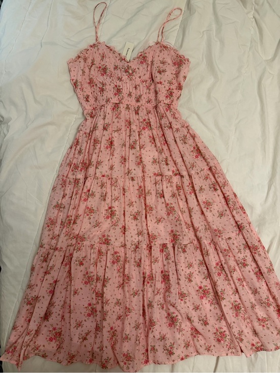 Francesca's Collections Dresses & Skirts - Francesca’s Trixxi Floral Dress Pink